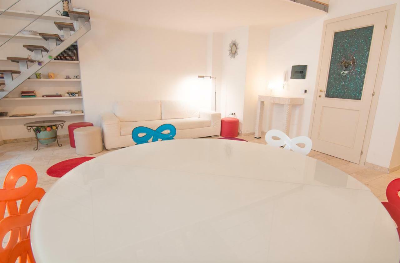 Modern Apartment In Historic Building Cagliari Exterior foto